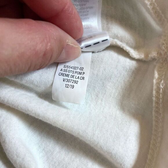 Old Navy Girl’s Cream Off The Shoulder Top Pom Pom Trim Size Large (10-12) - Picture 8 of 9